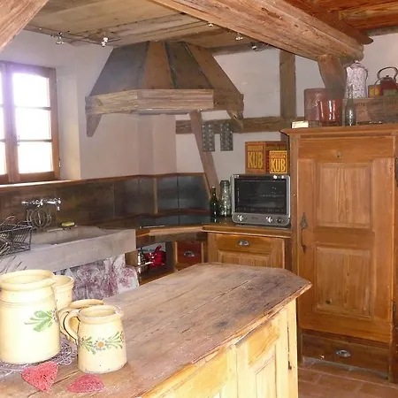 Rouge Eglantine Semesterbostad