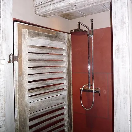 Rouge Eglantine Semesterbostad